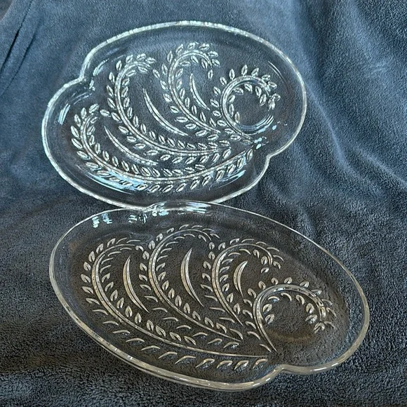 1950s Federal Glass Hospitality Snack Trays - Picture 1 of 3